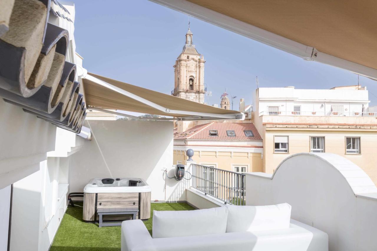 The Clock House Luxury Urban Suites マラガ 部屋 写真