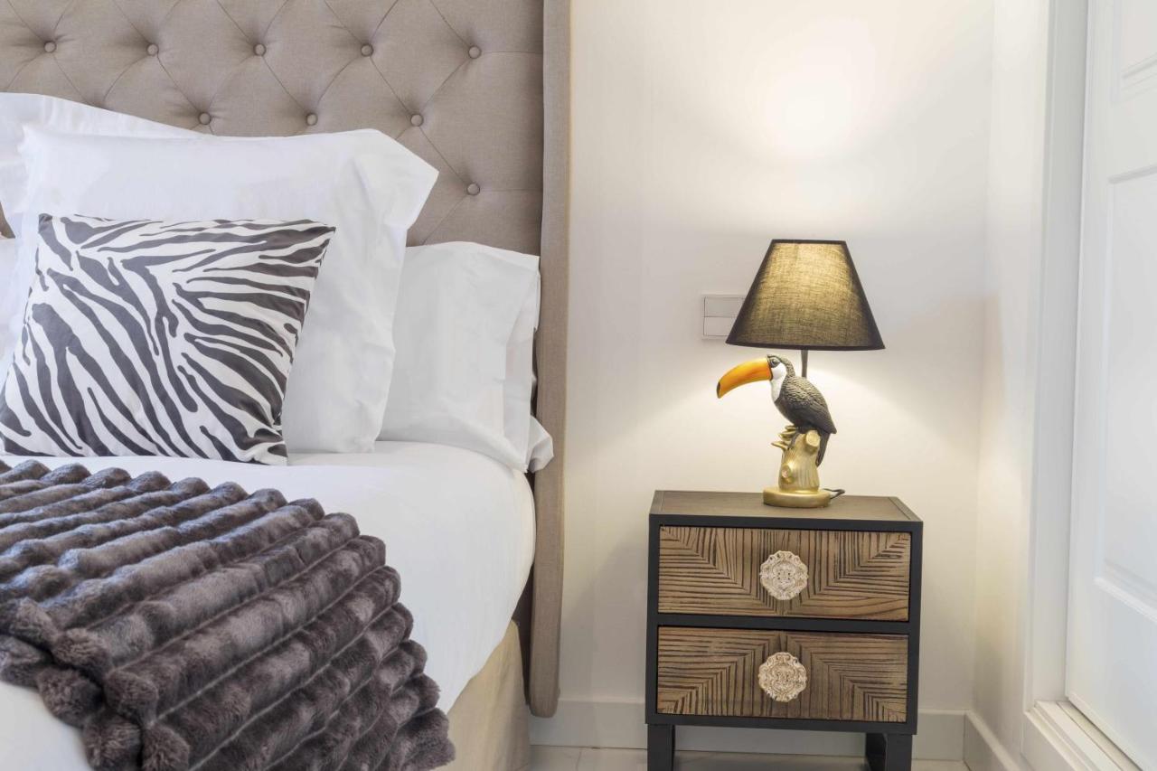 The Clock House Luxury Urban Suites マラガ 部屋 写真